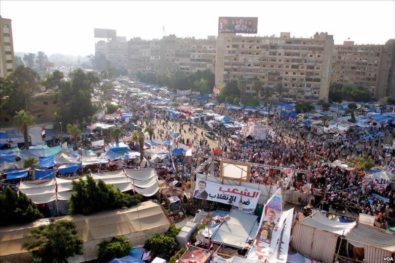 Protesters in Rabaa Adiweya in 2013