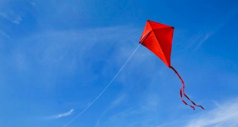 Fossil Ridge FBLA constructs kites for community service project