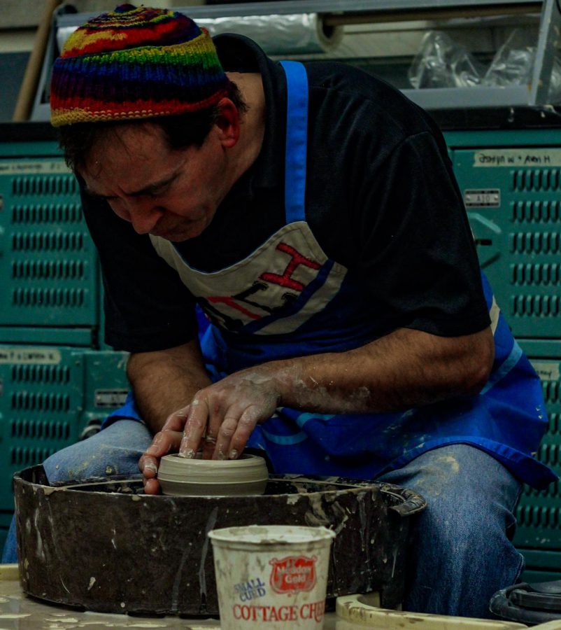 Guests, with a wide range of experience, were invited to make use of the schools pottery supplies to create bowls.