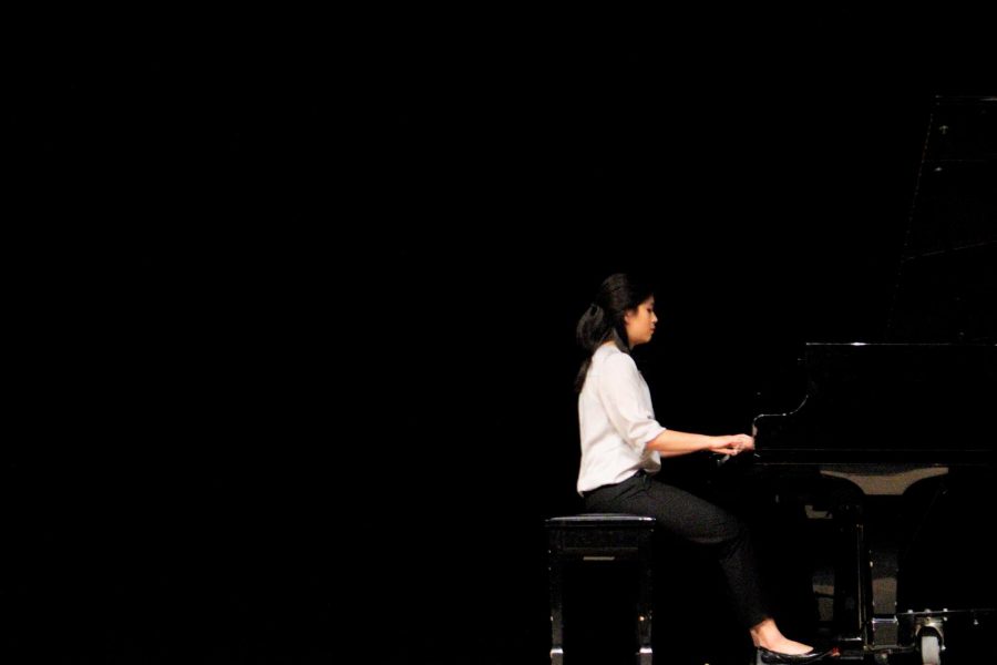 Senior Natalie Liao performed Moment Musical No. 4, Presto, composed by Rachmaninoff. In her intro video, she explained that she had loved the musical piece since she was very young and was excited to play it in front of an audience.