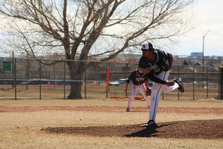 Sharma pitching during Fossils opener against Cherry Creek.