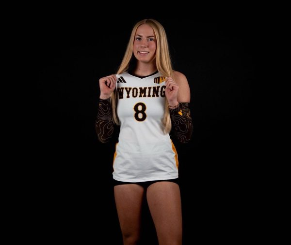 Love for volleyball, academics pays off in D1 scholarship for Fossil junior